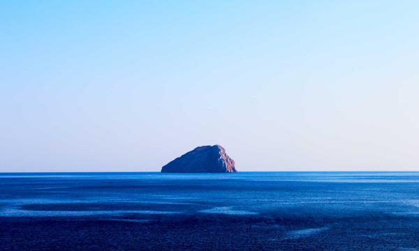 四川盆地等地有强降水 东北地区华北等地有强对流天气